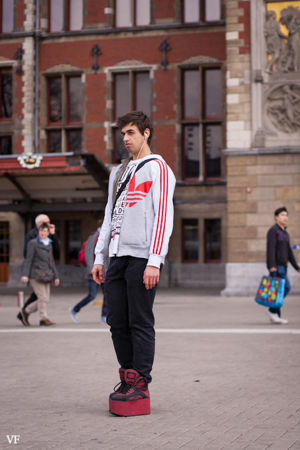 heavy shoes 1 | ©The Viewfinder