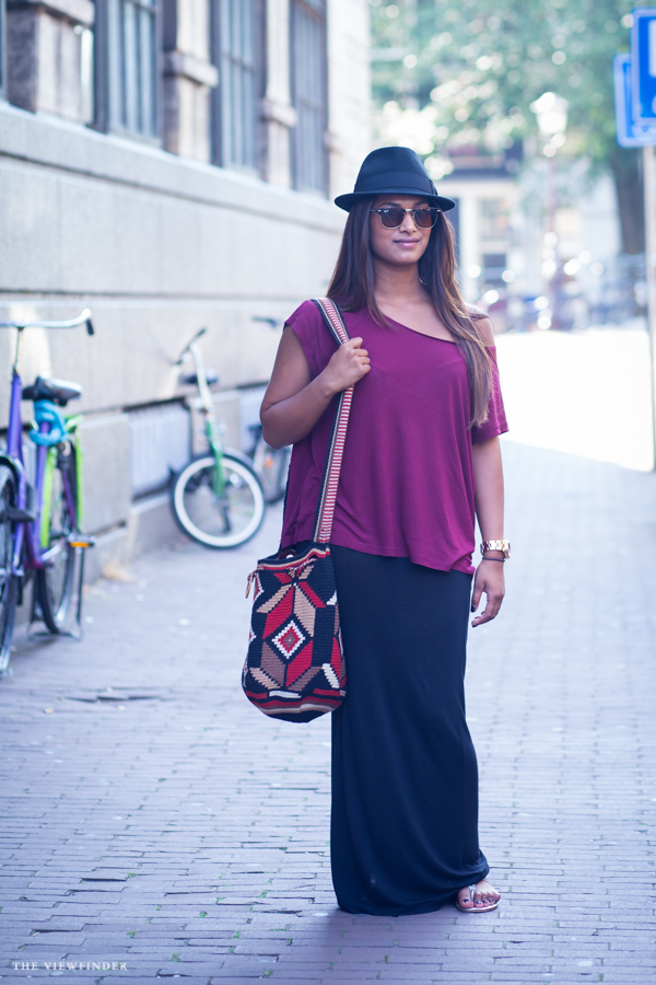hats on the street | ©THE VIEWFINDER