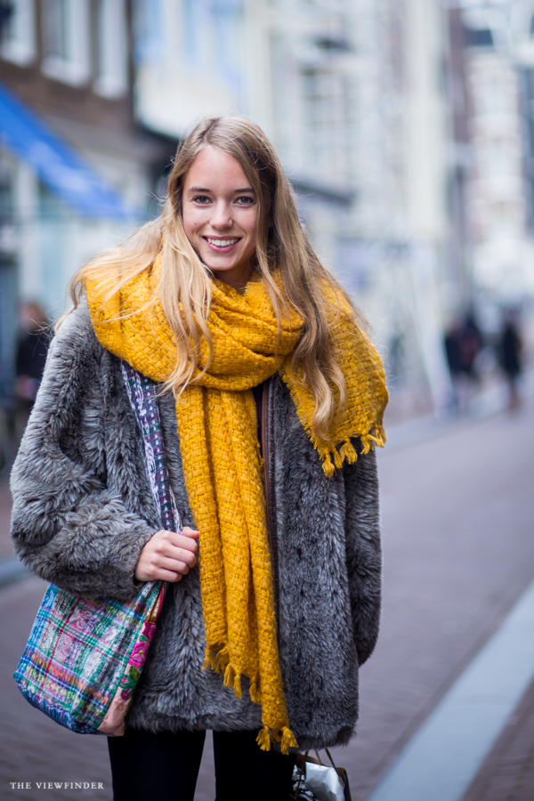 yellow scarf street style amsterdam | ©THE VIEWFINDER