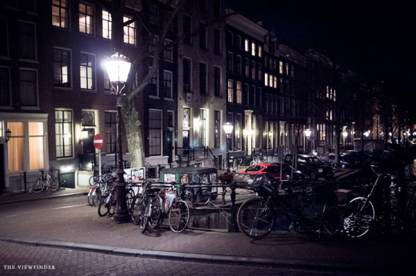 night scene amsterdam 2 | ©THE VIEWFINDER
