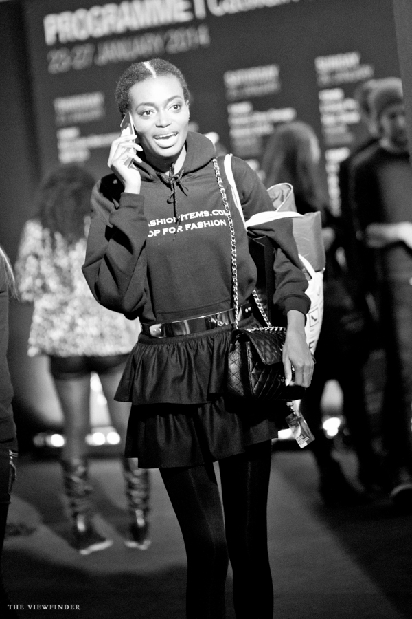 MBFW STREET STYLE: AT THE LOUNGE AREA Saturday | ©THE VIEWFINDER