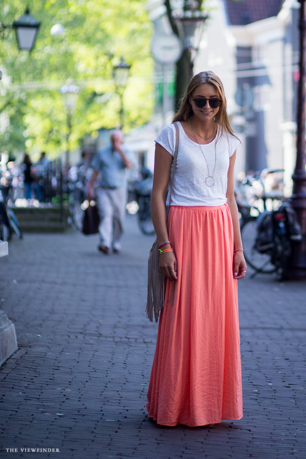 neon maxi skirt amsterdam | ©THE VIEWFINDER