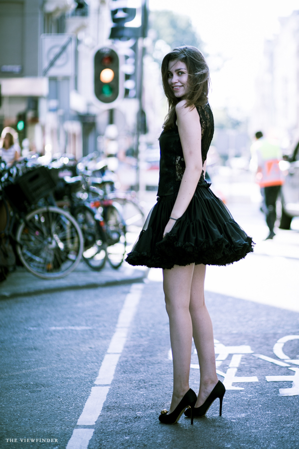 pretty black dress street style amsterdam | ©THE VIEWFINDER