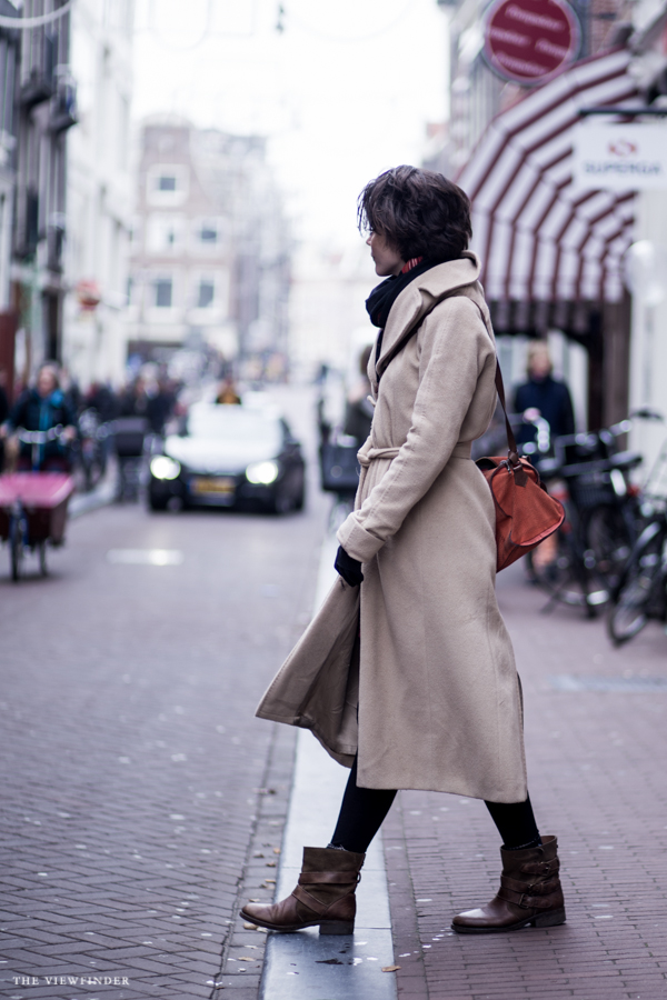 wool trench coat street style amsterdam | ©THE VIEWFINDER