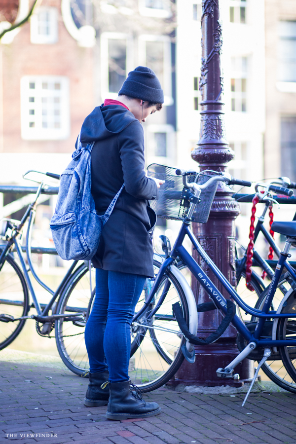 hoody & denim backbag male street style amsterdam | ©THE VIEWFINDER