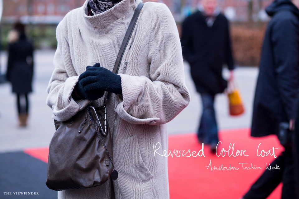afw street style reversed collar coat 2 | ©THE VIEWFINDER