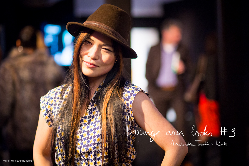 MBFW STREET STYLE: Lounge area look banner amsterdam | ©THE VIEWFINDER