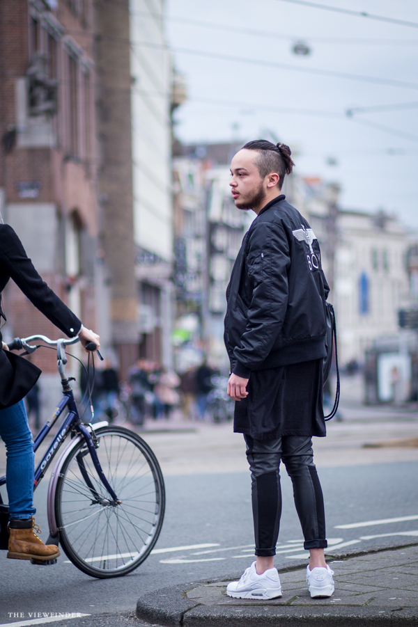 street style amsterdam menswear fashion boy black | ©THE VIEWFINDER-4637