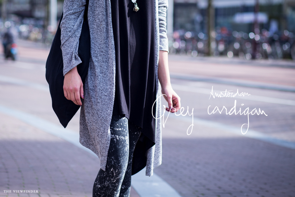 grey cardigan women street style fashion amsterdam | ©THE VIEWFINDER-7656 title