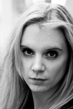 canon 100mm f2.8L review lens gear | ©