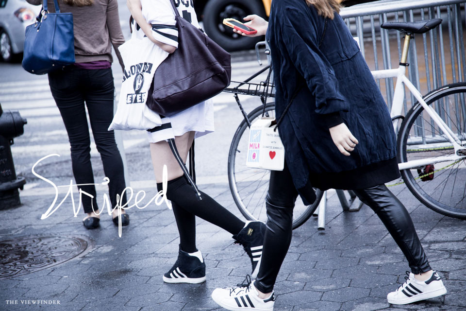 black street style new york women THE-VIEWFINDER-6705-title